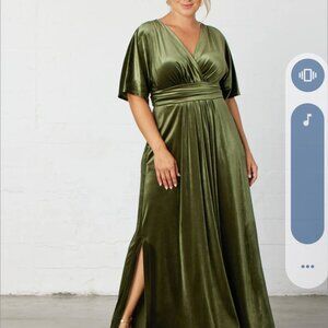 Kiyonna Maxi Verona Lush Evening Gown 2X Emerald Green Pockets Side Slits Party